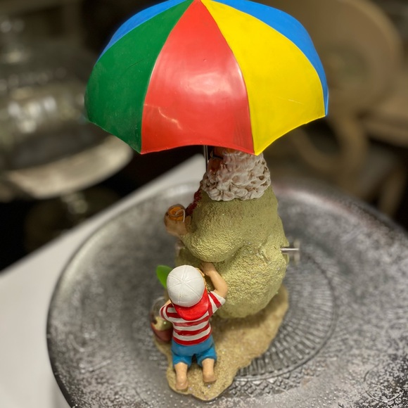 Beach Santa Music Box - Picture 5 of 6